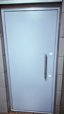 Стальная взломостойкая дверь Стальная взломостойкая дверь