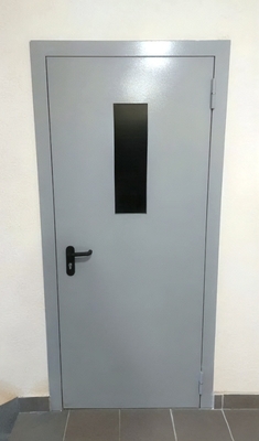 Дверь со стеклом