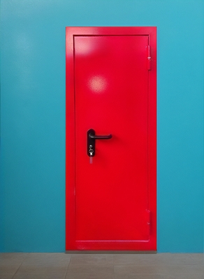 Красный люк